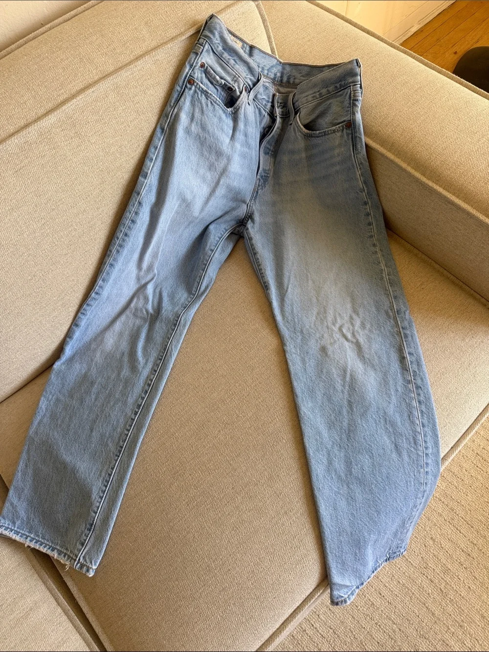 501 Levi's 90’s Light Blue Straight-Leg Jeans